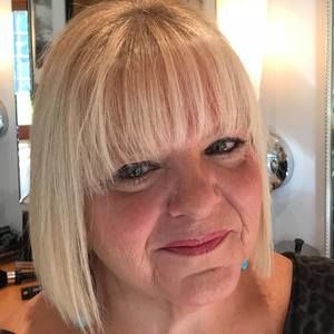 Meet your Posher, Carol